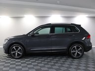 Volkswagen Tiguan SE NAV TSI 17