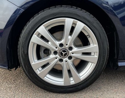 Mercedes-Benz A Class 1.6 A 180 Sport Exeutive Auto 5dr 12