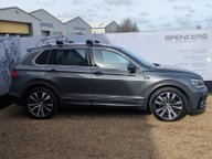 Volkswagen Tiguan R-LINE TDI BMT 4MOTION DSG 10