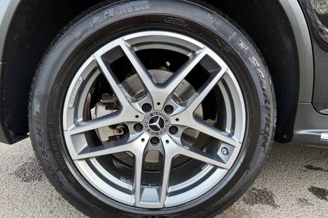 Mercedes-Benz GLC GLC 220 D 4MATIC AMG LINE PREMIUM - TWO OWNERS - PANORAMIC SUNROOF 59