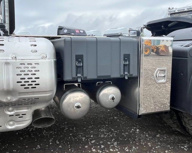 Iveco X-Way 580 Rear Steer Tag Axle