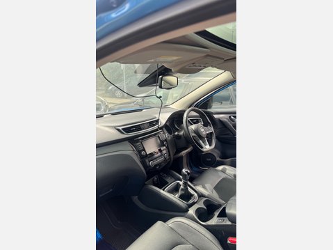 Nissan Qashqai DIG-T TEKNA 6