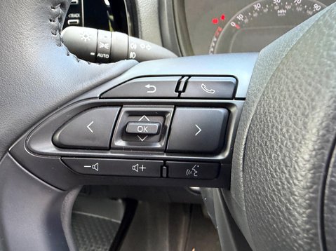 Toyota Aygo X VVT-I EDGE 63