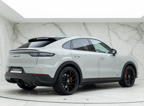 Porsche Cayenne GTS Coupé 7