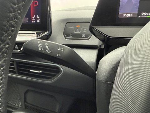 Volkswagen ID.3 Pro Performance 58kWh Life Hatchback 5dr Electric Auto (204 ps) 36