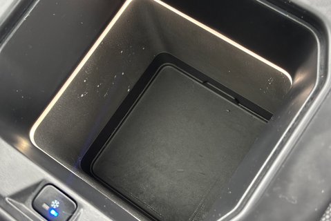 Land Rover Defender 130 D300 Outbound 5dr 23