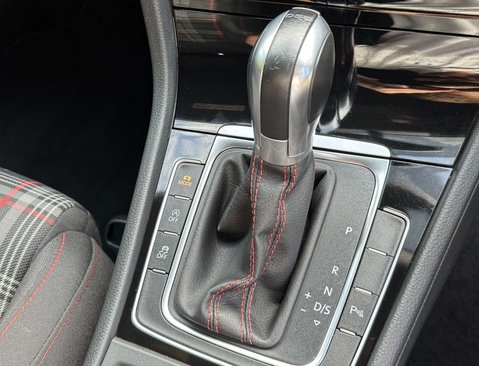 Volkswagen Golf 2.0 Golf GTi TSi Semi-Auto 5dr 33