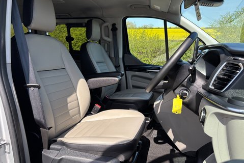 Ford Tourneo Custom 320 Titanium X L2 170 ps Automatic - 8 Seater 4