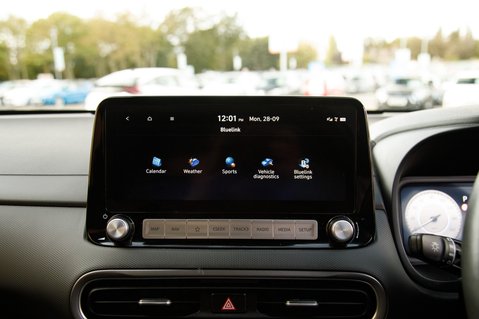 Hyundai KONA PREMIUM 29
