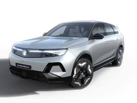 New Grandland Ultimate Electric AWD 73kW 325PS Auto from £395 per month on 10.9% APR PCP 1