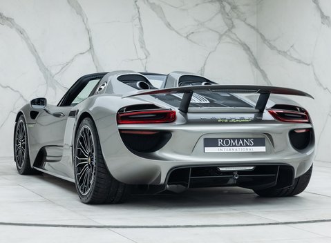 Porsche 918 Spyder 16