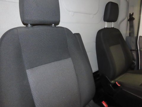Ford Transit 2.0 350 EcoBlue FWD L2 H3 Euro 6 5dr 8