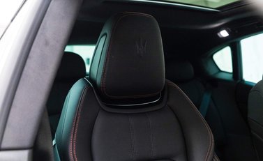 Maserati Levante V6 GRANSPORT 9