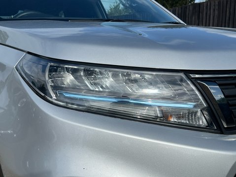 Suzuki Vitara SZ-T BOOSTERJET MHEV 17