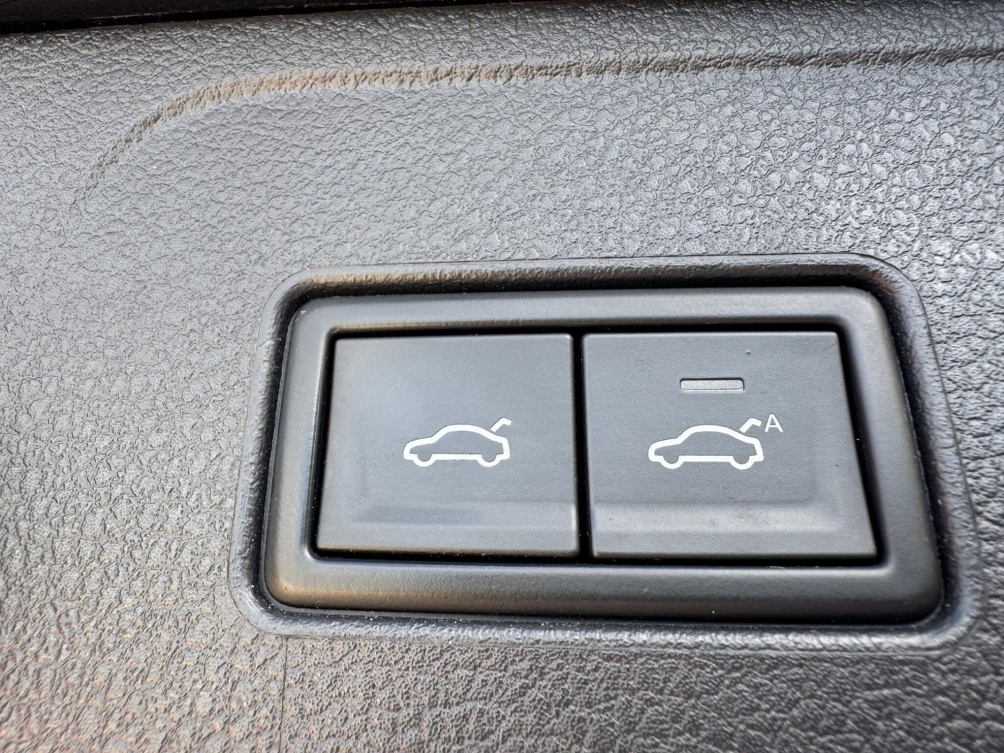 2023 Volkswagen Passat — image 36