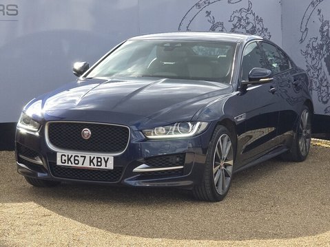 Jaguar XE R-SPORT INGENIUM AWD 3