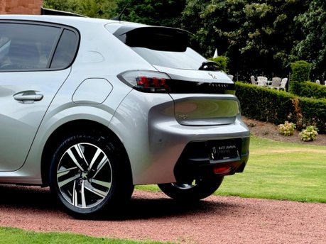 Peugeot 208 PURETECH ACTIVE PREMIUM PLUS S/S 6