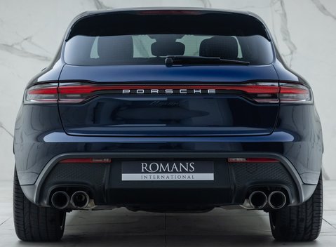 Porsche Macan S 8