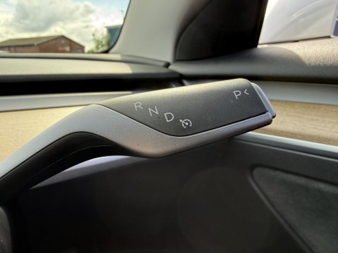 Tesla Model 3 Saloon 4dr Electric Auto RWD (241 bhp) 34