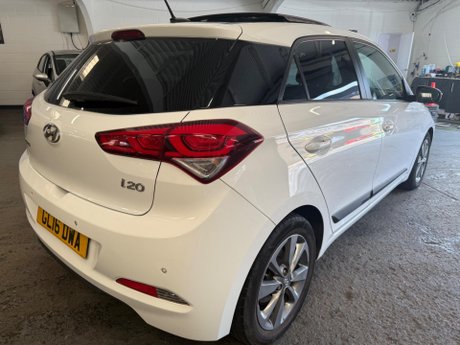 Hyundai i20 1.4 CRDi Premium SE Euro 6 5dr 8