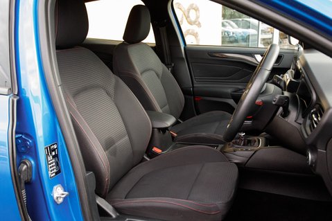 Ford Focus ST-LINE 29