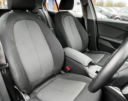 BMW 1 Series 1.5 118I SE Auto 5dr 67