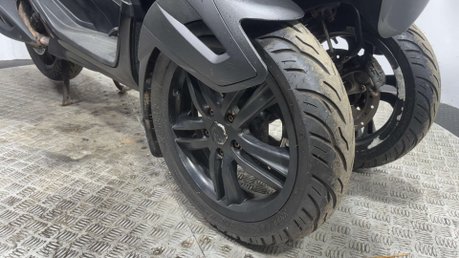 Piaggio MP3 Yourban Sport LT 2013 28K TRIKE 3 WHEELER CAR LICENCE 300CC BIKE SCOOTER 24