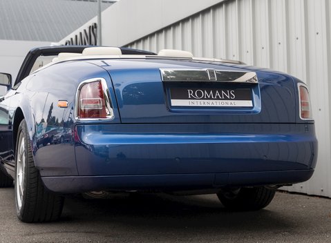 Rolls-Royce Phantom Drophead Coupe 28