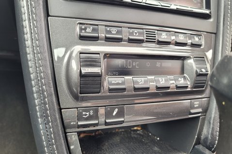 Porsche 911 CARRERA 4 TIPTRONIC S 40