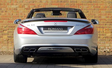 Mercedes-Benz SL Class SL63 AMG 8
