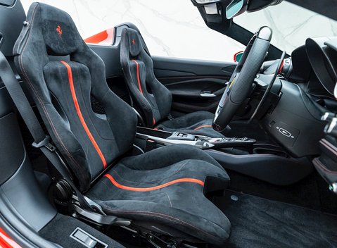 Ferrari F8 Tributo Spider 13