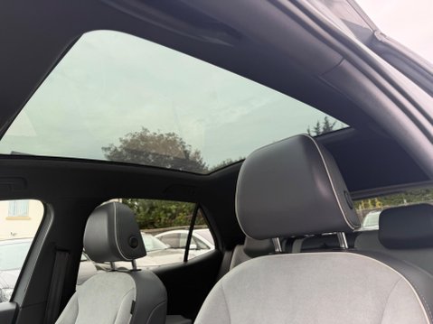 Volkswagen ID.3 Pro Performance 58kWh Family Auto 5dr 59