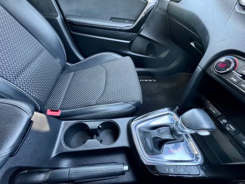 Kia Ceed CRDI 3 ISG 35
