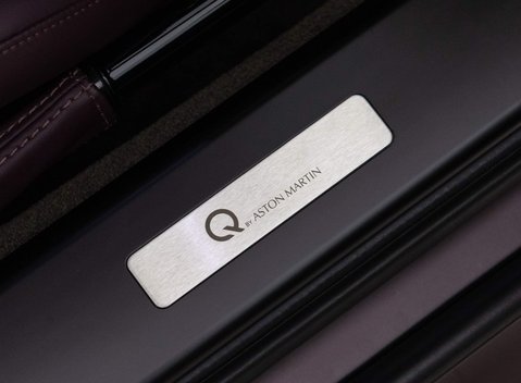 Aston Martin Vantage S V12 15