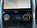 Land Rover Discovery 3.0 Discovery R-Dynamic HSE D MHEV Auto 4WD 5dr 18