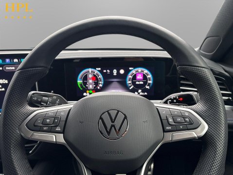 Volkswagen Passat 1.5 TSI eHybrid 19.7kWh R-Line Estate 5dr Petrol Plug-in Hybrid DSG Euro 6 13