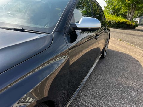 Audi RS4 4.2 RS 4 FSI Quattro Auto 4WD 5dr 72