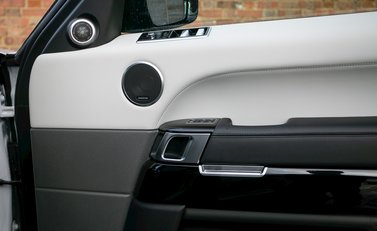 Land Rover Range Rover Sport 5.0 SVR 22