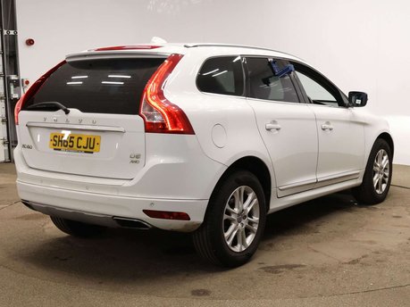 Volvo XC60 2.4 XC60 SE Luxury Nav D5 AWD Auto 4WD 5dr 9