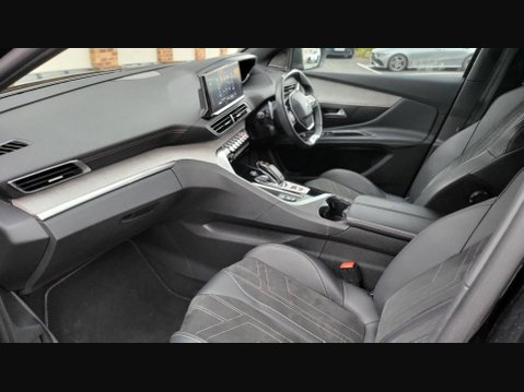Peugeot 3008 PURETECH S/S GT PREMIUM 2