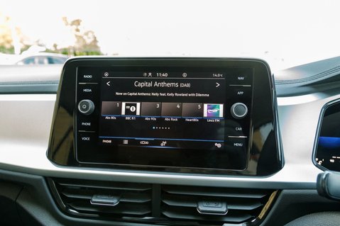 Volkswagen T-Roc LIFE TSI 21