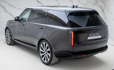 Land Rover Range Rover D350 Autobiography LWB 10