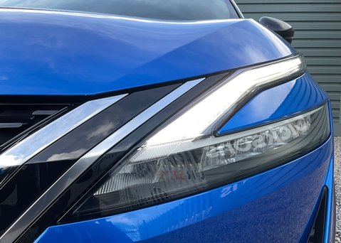 Nissan Qashqai DIG-T TEKNA PLUS MHEV 9