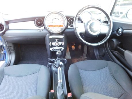 Mini Clubman COOPER 1.6D 5dr 13