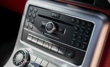 Mercedes-Benz SLS AMG 19