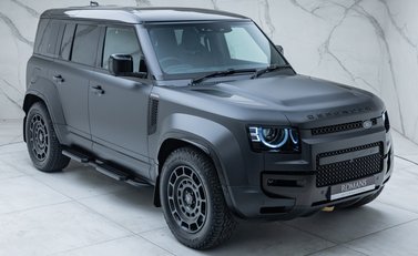 Land Rover Defender OCTA EDITION ONE 9
