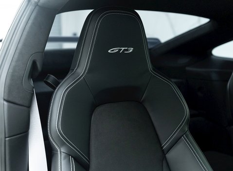 Porsche 911 (992) GT3 11