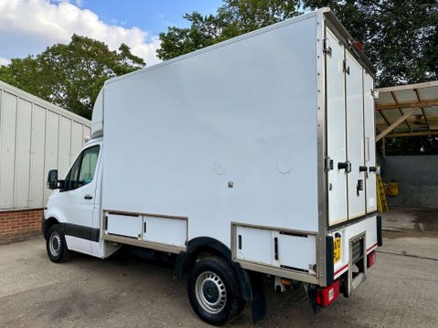 Mercedes-Benz Sprinter 2.0 315 CDI Progressive Chassis Cab 2dr Diesel Manual RWD L2 Euro 6 (s/s) ( 8