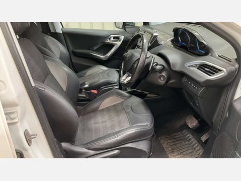 Peugeot 2008 1.6 e-HDi Allure SUV 5dr Diesel EGC Euro 5 (s/s) (92 ps) 10