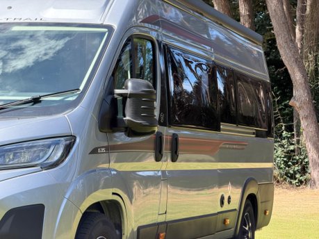 Auto-Trail V-Line 635 35 L4H2 STANDARD PV 4
